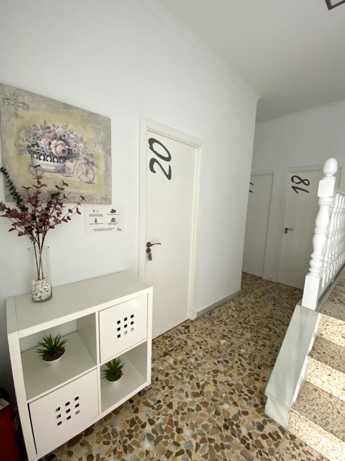 Hostal Mellizo Lebrija Buitenkant foto