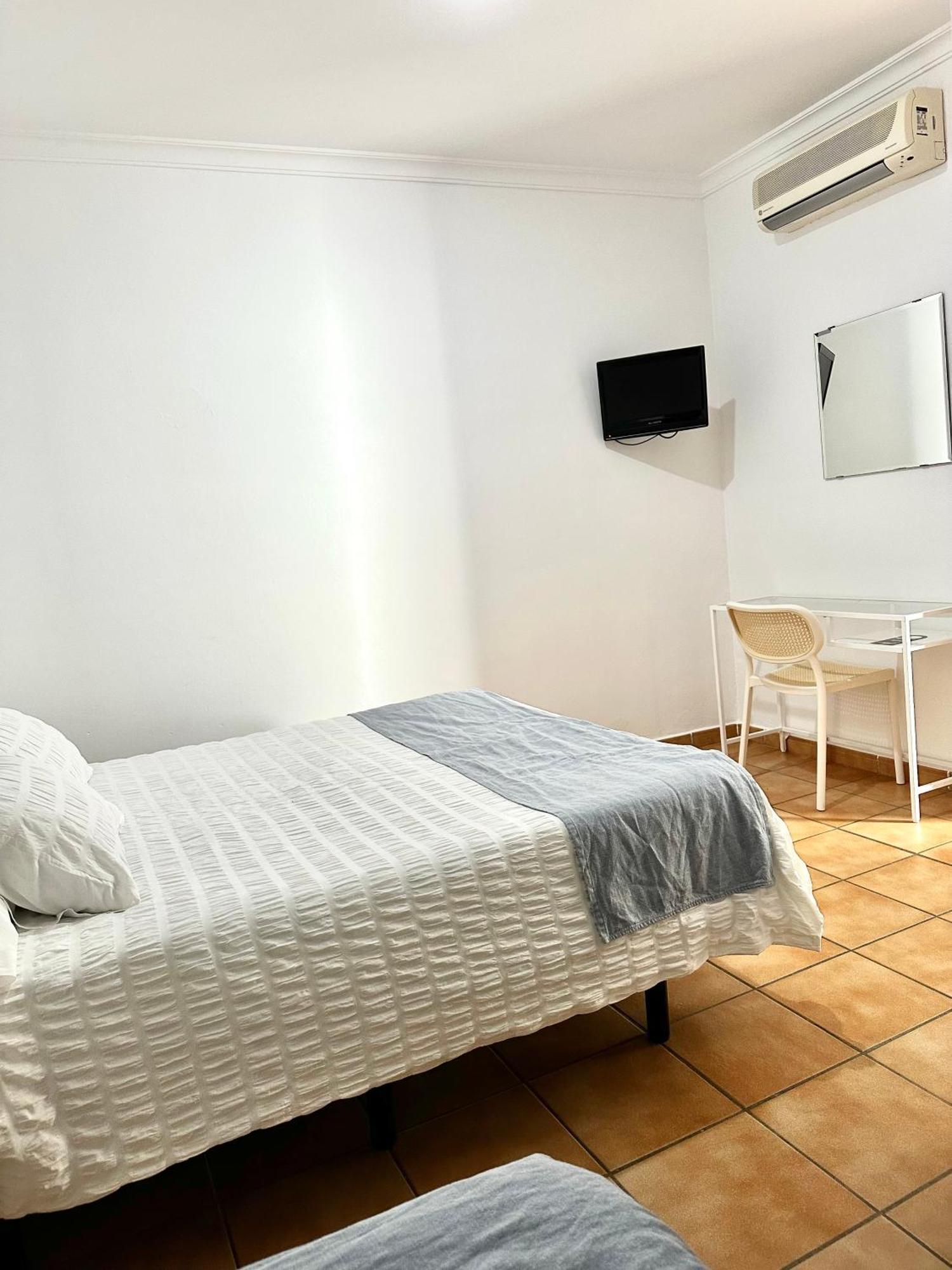 Hostal Mellizo Lebrija Buitenkant foto